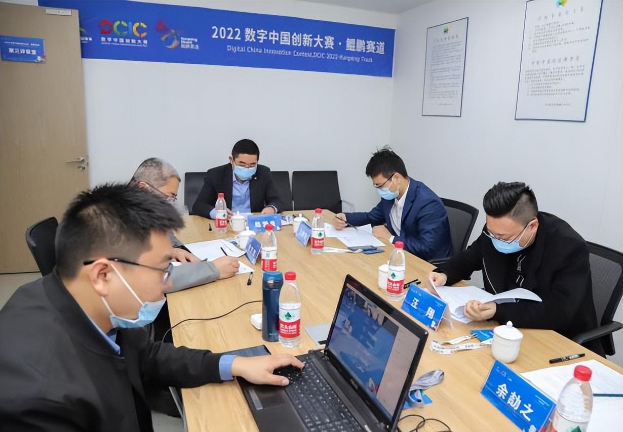 倾力建构国产化数字生态新图景 鲲鹏赛道这四年与福建软件开发的崛起